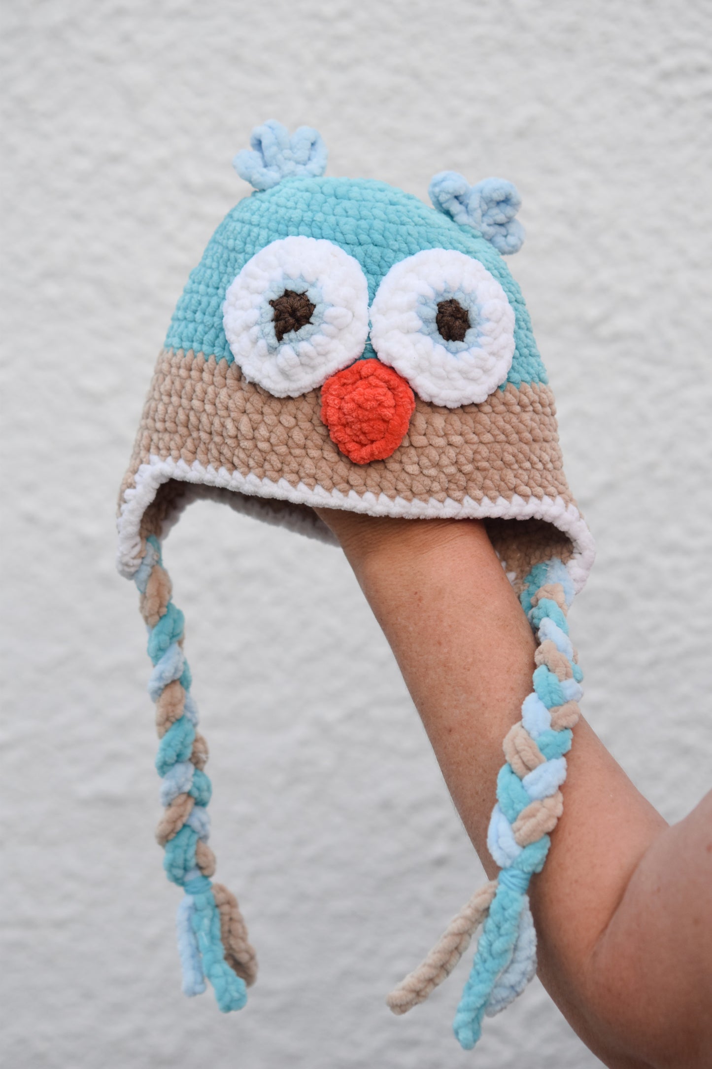 Háčkovaná čiapka so sovou